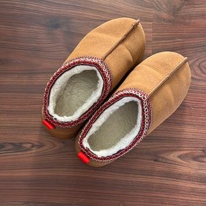 Fur lined clogs